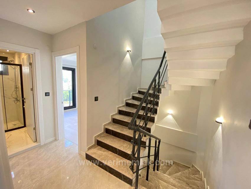 Luxuriöse 3+1-Zimmer-Villa In Özdere Zu Verkaufen, Mit Parkplatz, 50 M Zum Meer Und Panoramablick