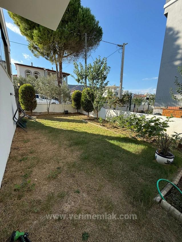 Preissenkung In Doğanbey, Freistehende Villa Mit Geschlossener Garage Zu Verkaufen