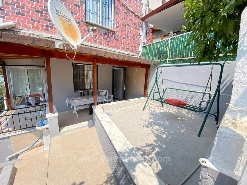 Erdgeschosswohnung (1+1 Zimmer) Am Meer In Ürkmez Zu Verkaufen