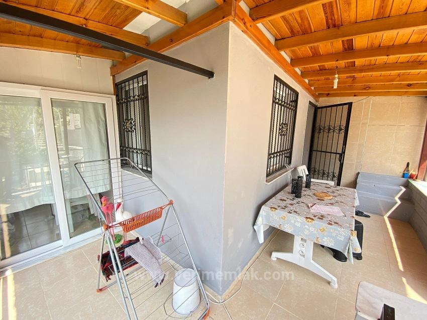 Erdgeschosswohnung (1+1 Zimmer) Am Meer In Ürkmez Zu Verkaufen