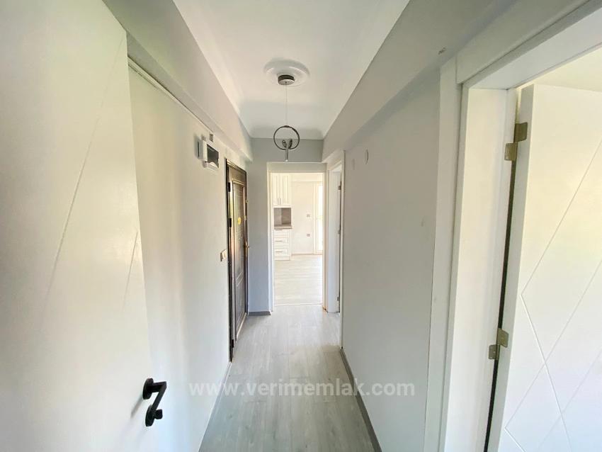 2+1-Zimmer-Wohnung Zum Verkauf In Ürkmez, 300 M², In Meeresnähe, Im Einkaufszentrum