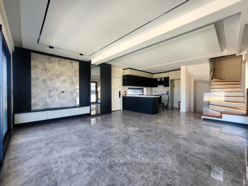 Ultra-Luxus-Triplex-Villa (3+1 Schlafzimmer) Mit Vollem Meerblick In Doğanbey