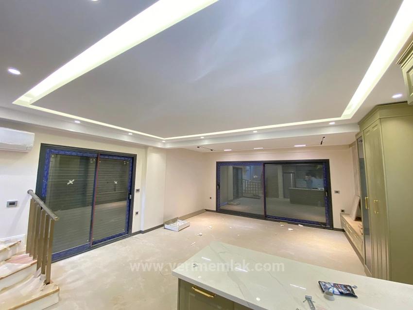 Ultra-Luxus-Triplex-Villa (3+1 Schlafzimmer) Mit Vollem Meerblick In Doğanbey