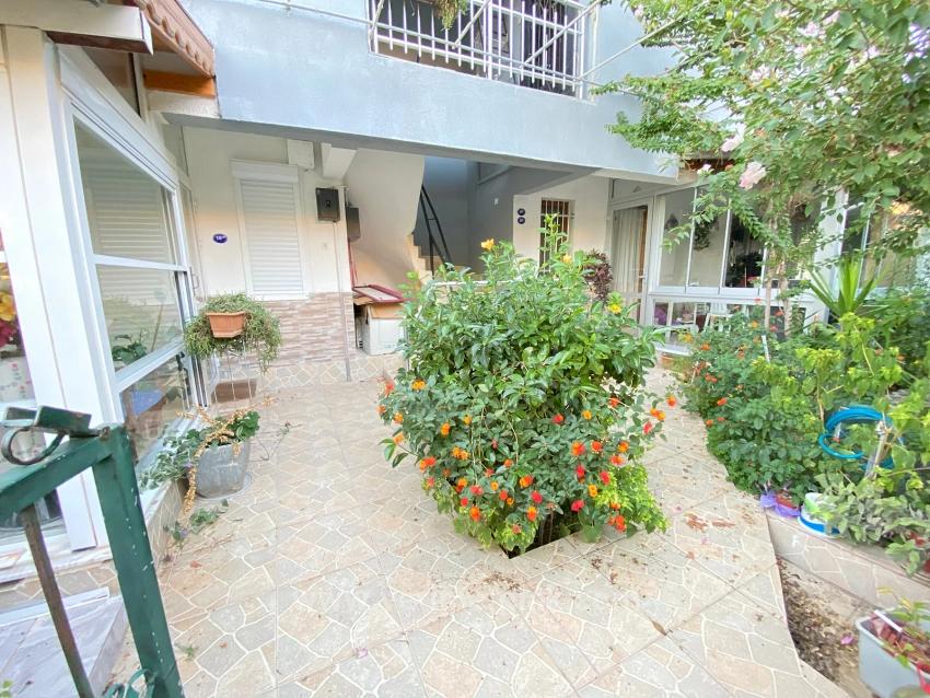 3+1-Zimmer-Wohnung Mit Geschlossenem Balkon In Ürkmez Am Meer Zu Vermieten