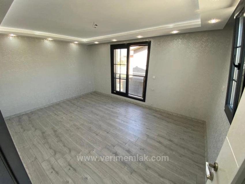 50 M² Große Sommervilla Mit Pool Und Garten In Gumuldur Zu Verkaufen