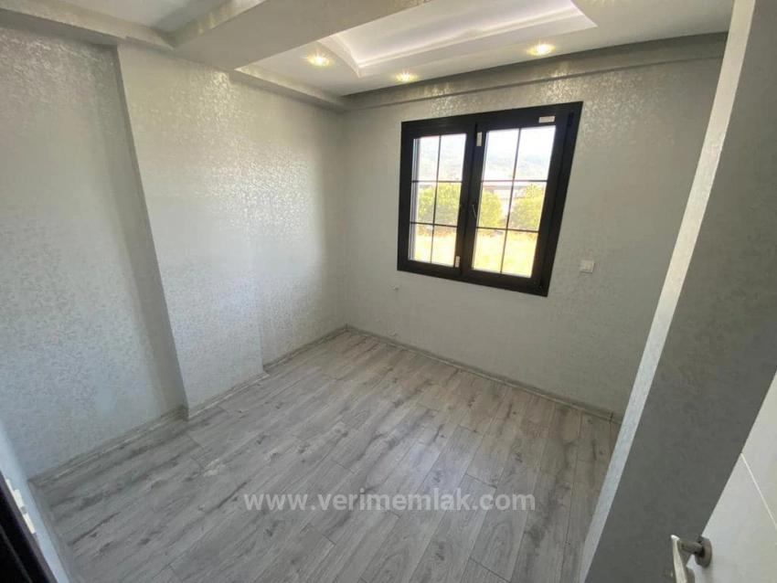 50 M² Große Sommervilla Mit Pool Und Garten In Gumuldur Zu Verkaufen