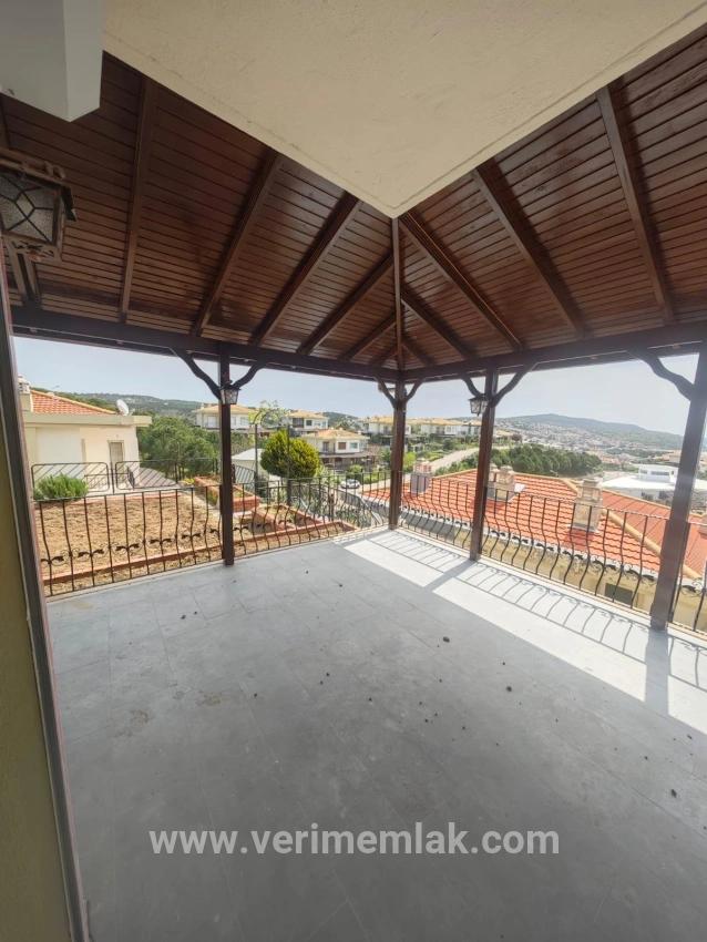 4+1-Zimmer Villa Zu verkaufen in Atatürk Bz. Seferihisar Doğanbey - 300 m²