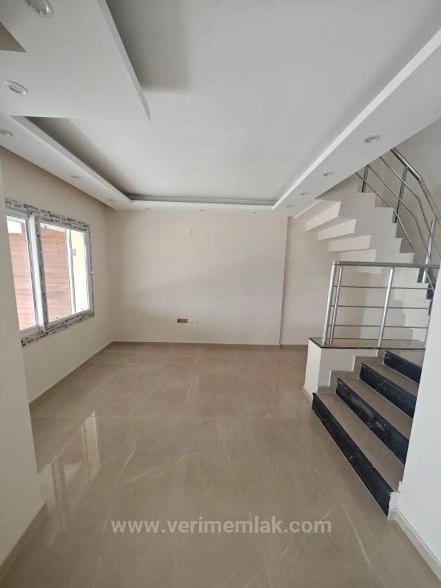 Komplett Renovierte Ultra-Luxus-4+1-Villa Zum Verkauf In Doğanbey