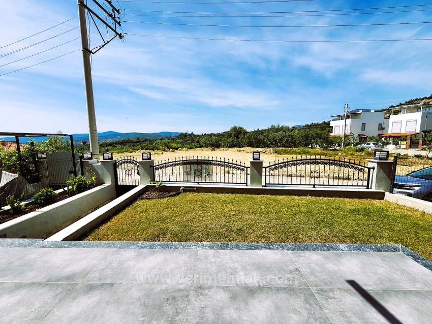 3+1 Freistehende Villa Mit Meerblick In Seferihisar Ürkmez