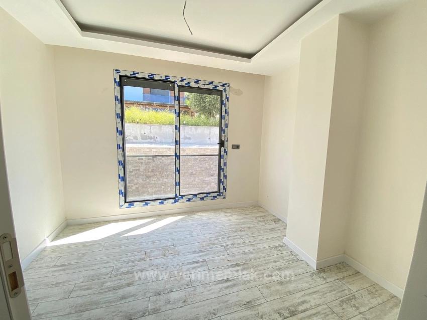 2+1 Villa Mit Großem Garten Zum Verkauf In Seferihisar Ürkmez