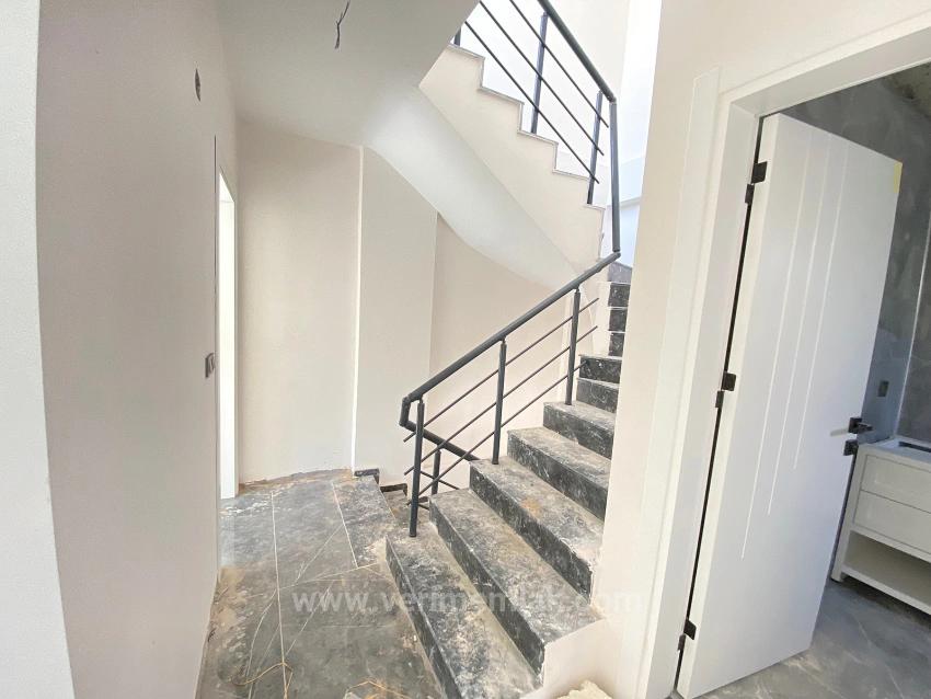 2+1 Villa Mit Großem Garten Zum Verkauf In Seferihisar Ürkmez