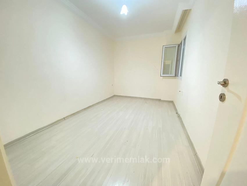 3+1 Erdgeschosswohnung Zum Verkauf In Seferihisar Ürkmez, 100 M Vom Meer Entfernt