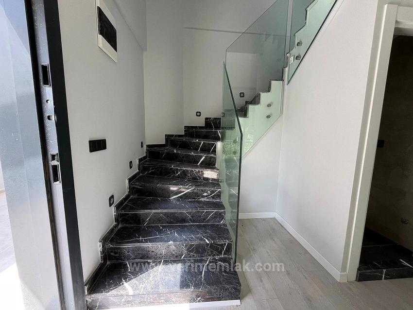 Moderne Architekturvilla (3+1 Zimmer) In Özdere Zu Verkaufen, Nur Wenige Gehminuten Vom Meer Entfernt