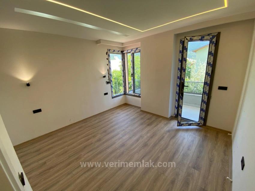 3+1 Villa Mit Großem Garten In Özdere, Nur Wenige Gehminuten Vom Meer Entfernt