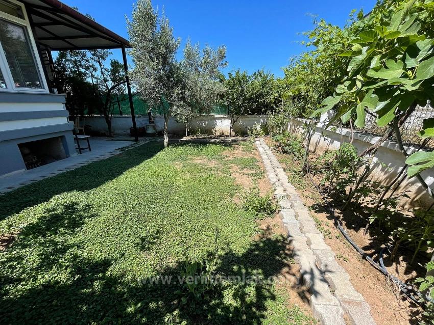 Eine Freistehende 4+1-Zimmer-Villa Innerhalb Von 205 Metern In Doğanbey