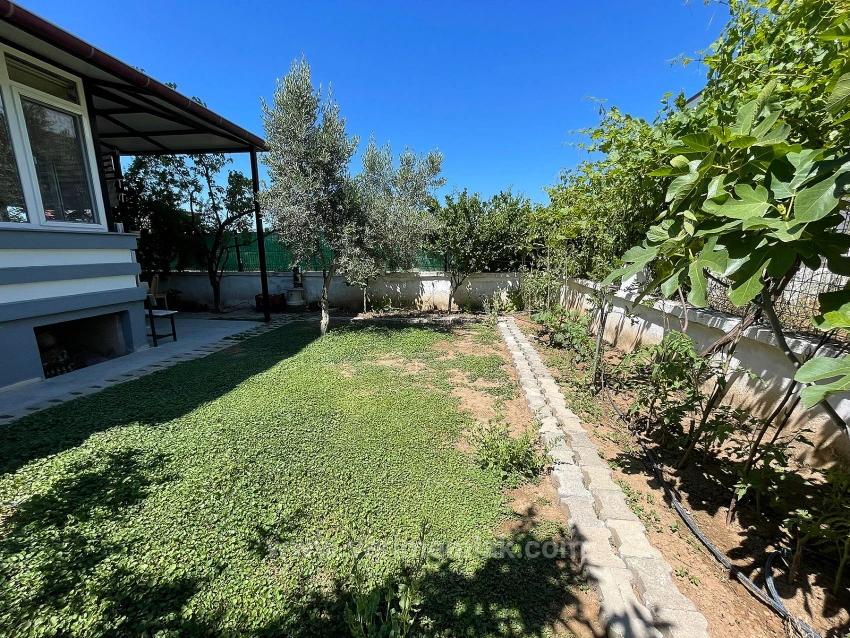 Eine Freistehende 4+1-Zimmer-Villa Innerhalb Von 205 Metern In Doğanbey