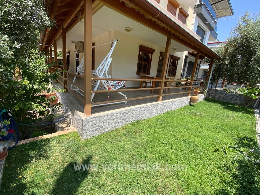 7+1-Zimmer Villa Zu verkaufen in Payamlı Bz. Seferihisar Doğanbey - 217 m²