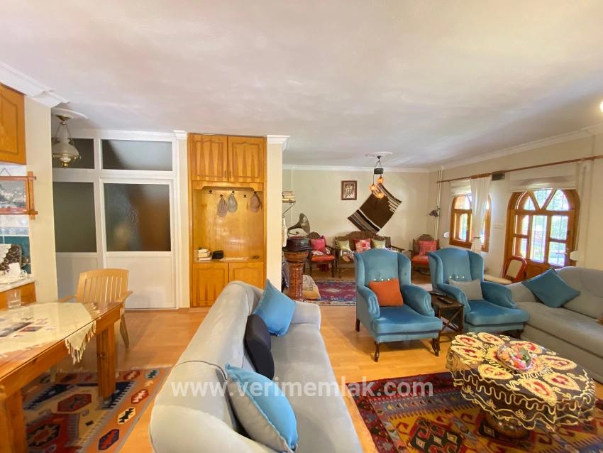 7+1-Zimmer Villa Zu verkaufen in Payamlı Bz. Seferihisar Doğanbey - 217 m²