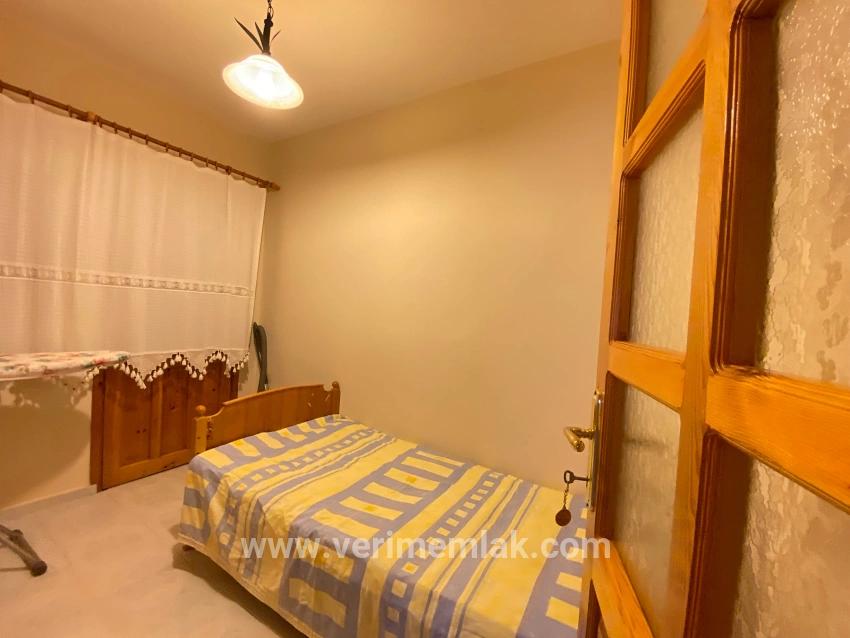 7+1-Zimmer Villa Zu verkaufen in Payamlı Bz. Seferihisar Doğanbey - 217 m²