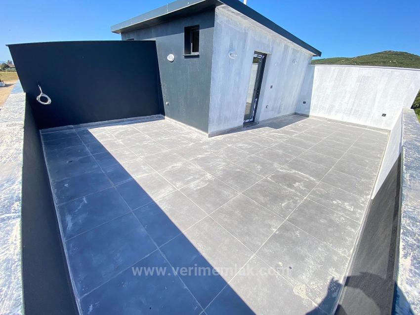 2+1 Villa Zum Verkauf In Doğanbey, 500 Meter Vom Meer Entfernt, Fußbodenheizung