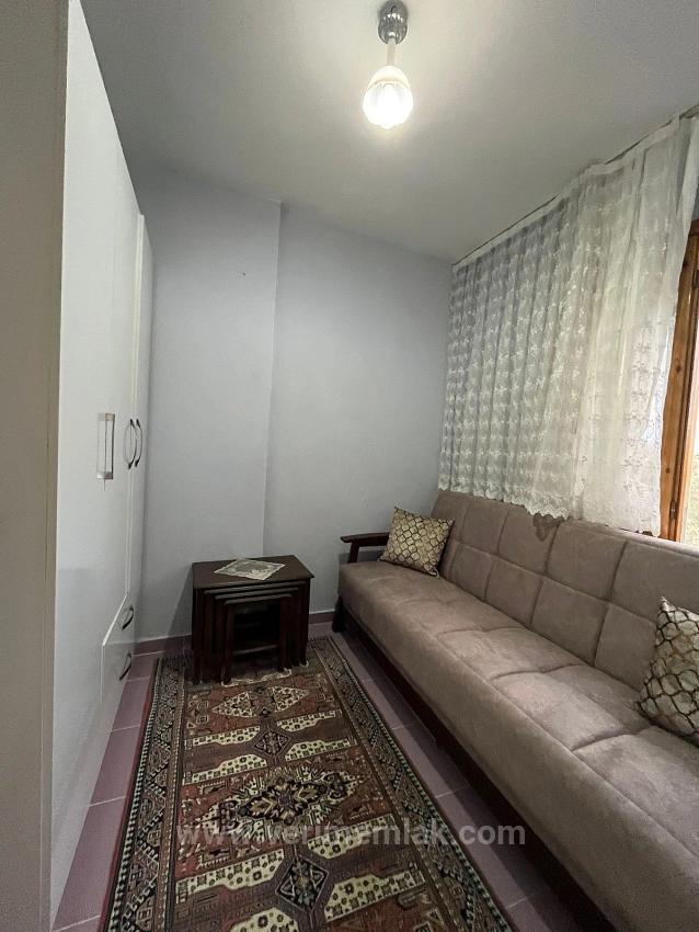 Möblierte 2+1 Wohnung Mit Garten In Seferihisar Payamlı