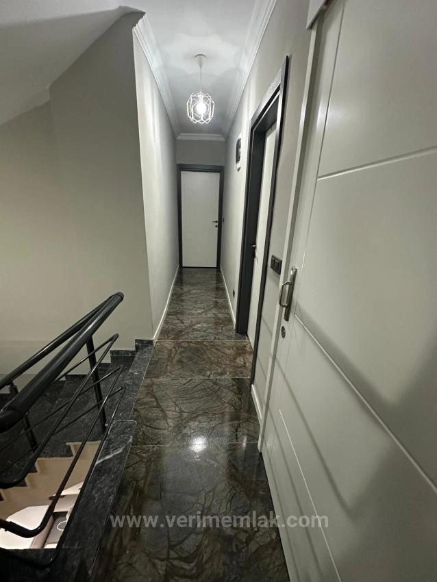 3+1 Villa Mit Fußbodenheizung Und Eigentumsrechten Im Stadtteil Payamlı Von Seferihisar Zu Verkaufen