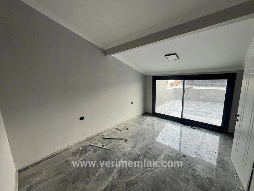 3+1-Zimmer Villa Zu verkaufen in Orta Bz. Menderes Özdere - 220 m²