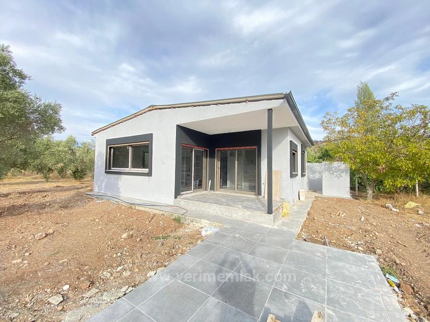 Freistehendes 2+1 Haus Zum Verkauf In Kavakdere Auf 250M2 Grundstück