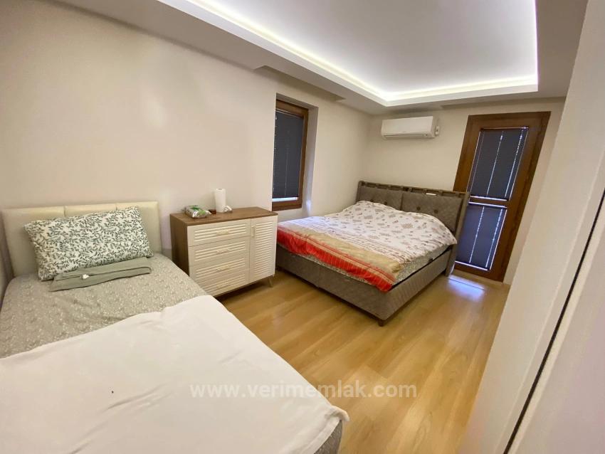 3+1 Villa Zum Verkauf In Ürkmez, İzmir, 50 M Vom Strand Bahçeli Entfernt, Kostenlos