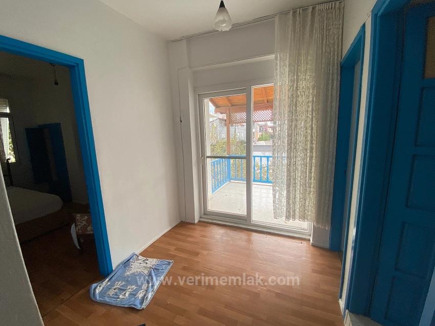 Ferienhaus (3+1 Zimmer) Mit Separatem Garten Am Meer In Ürkmez Zu Vermieten