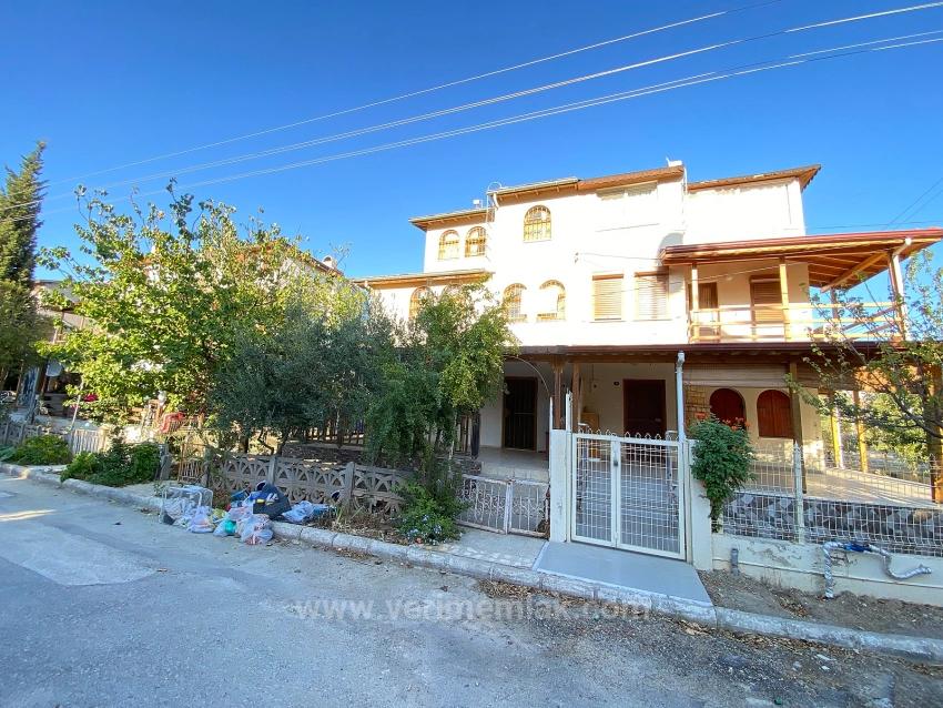 Freistehende 4+1 Villa Zum Verkauf Mit Sozialen Einrichtungen In Doğanbey Site
