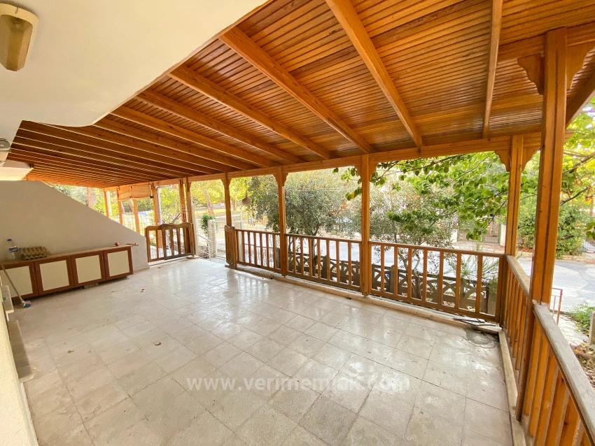 Freistehende 4+1 Villa Zum Verkauf Mit Sozialen Einrichtungen In Doğanbey Site