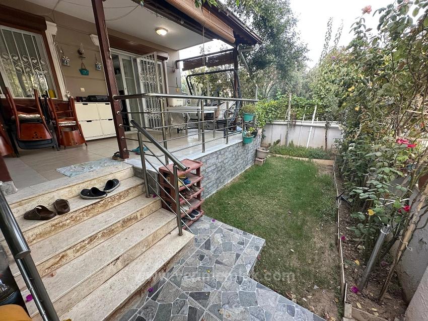 5+1 Villa Zum Verkauf In Seferihisar Doğanbey, 450 Meter Vom Meer Entfernt