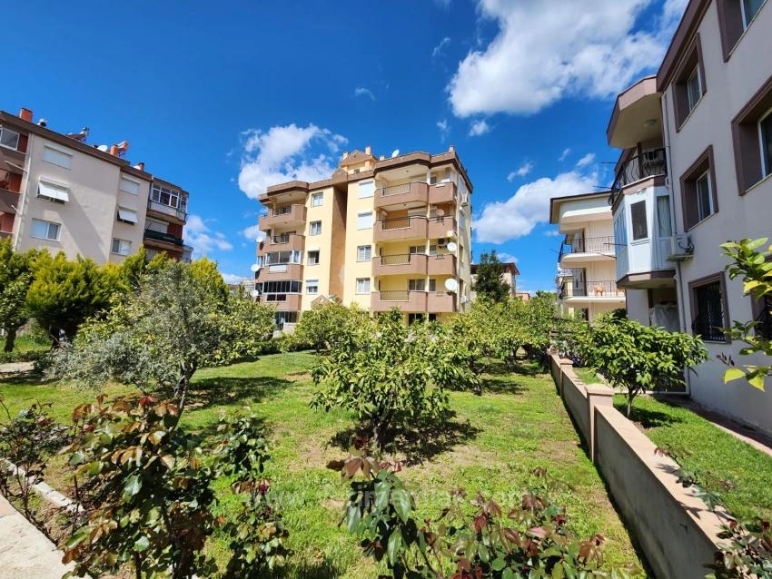 3+1 Wohnung Zum Verkauf In Ürkmez, Mittlere Etage Mit Aufzug Im Stadtzentrum