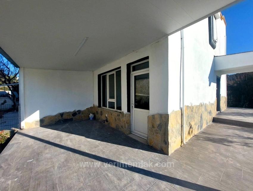 3+1 Sommerhaus Zum Verkauf Mit Garten Im Atatürk-Viertel, Izmir Seferihisar, 130 M2