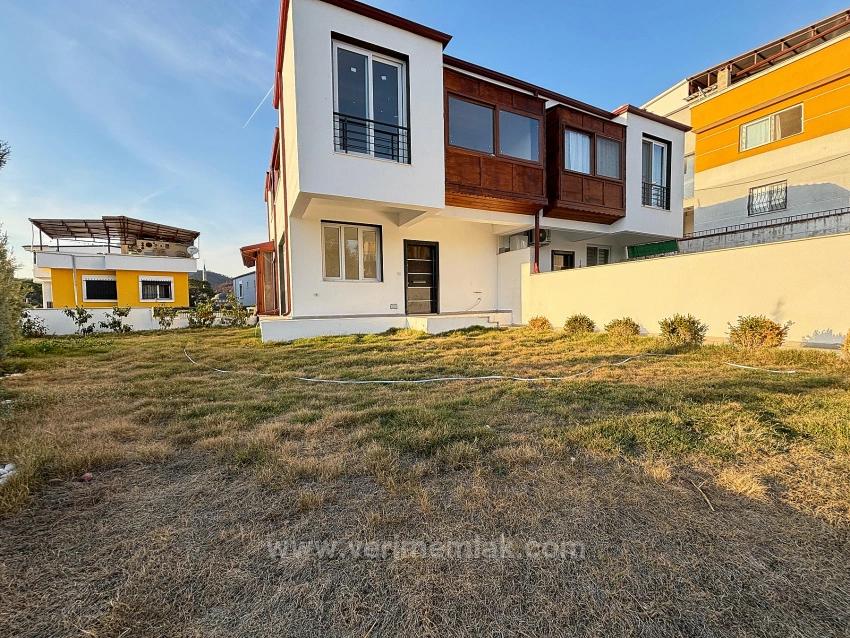 Brandneue 3+1 Villa Zum Verkauf Mit Großem Garten In Doğanbey Payamlı