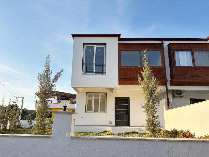 Brandneue 3+1 Villa Zum Verkauf Mit Großem Garten In Doğanbey Payamlı