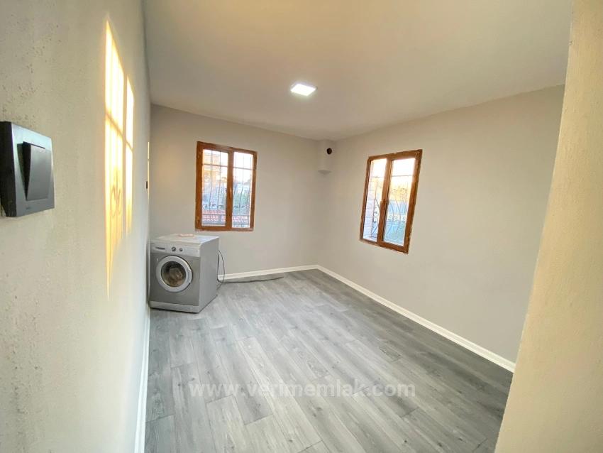 Ultra-Luxuriöse, Erstklassige 4+1-Zimmer-Villa Zum Verkauf In Seferihisar Ürkmez, 100 M Vom Meer Entfernt.