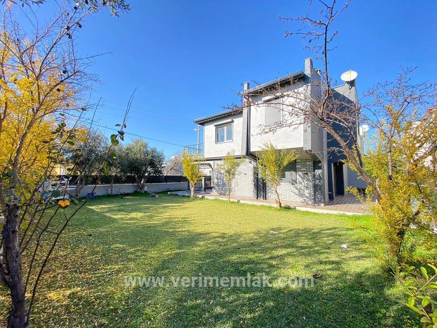 4+1-Zimmer Villa Zu verkaufen in Cumhuriyet Bz. Seferihisar Doğanbey - 307 m²