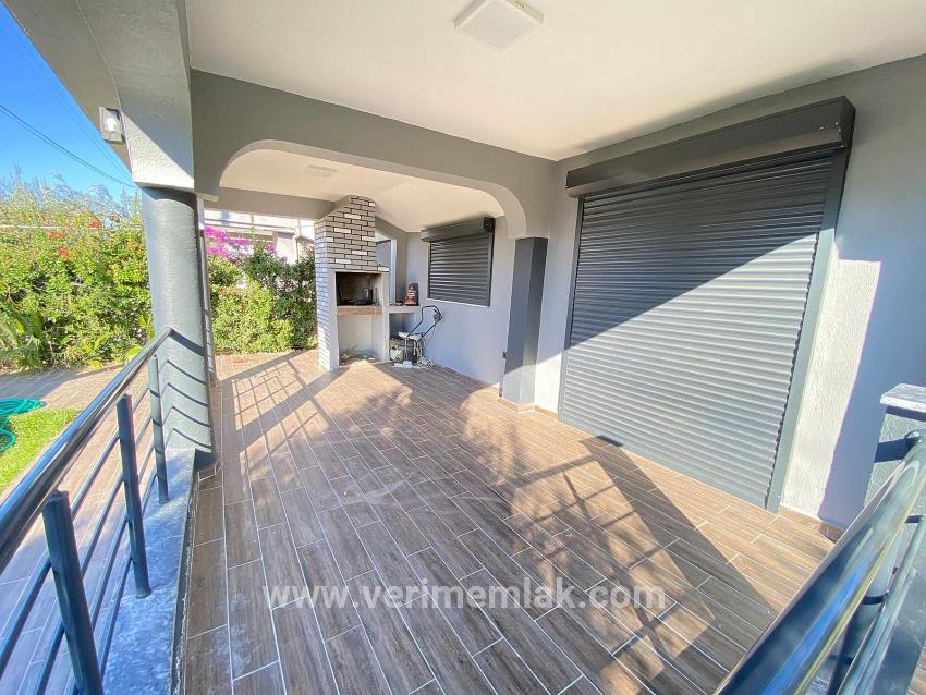 4+1-Zimmer Villa Zu verkaufen in Cumhuriyet Bz. Seferihisar Doğanbey - 307 m²