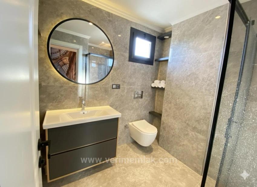 550 M² Großes Grundstück In Kavakdere, Seferihisar, Luxuriöse 3+2-Zimmer-Villa Mit Pool