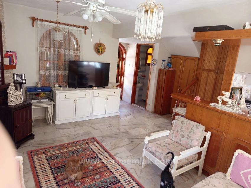 3+1 Villa Zum Verkauf In Doğanbey, In Einer Anlage Am Meer Mit Swimmingpool