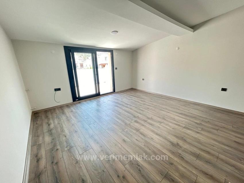 3+1 Villa Zum Verkauf Im Zentrum Von Özderede Çarşı, Vorderseite, Bezugsfertig!!