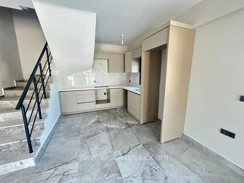 3+1 Villa Zum Verkauf Im Zentrum Von Özderede Çarşı, Vorderseite, Bezugsfertig!!