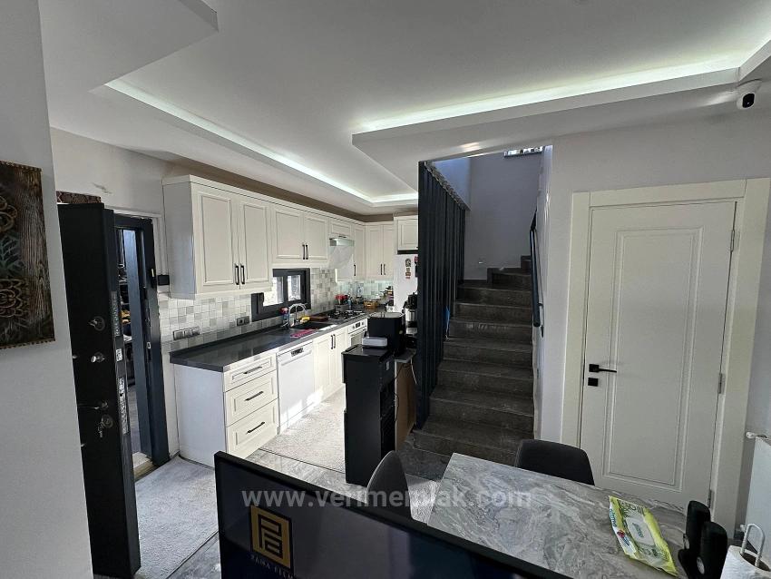 Moderne 4+1-Zimmer-Villa Mit Meerblick Im Viertel Atatürk In Seferihisar Zu Verkaufen.