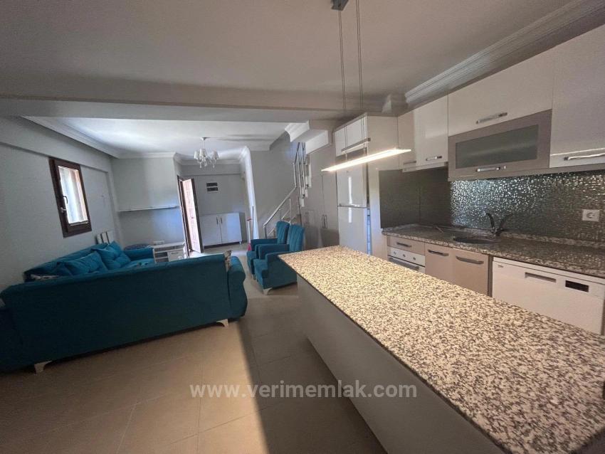 3+1 Villa Mit Pool In Einer Anlage Am Meer In Gümüldür