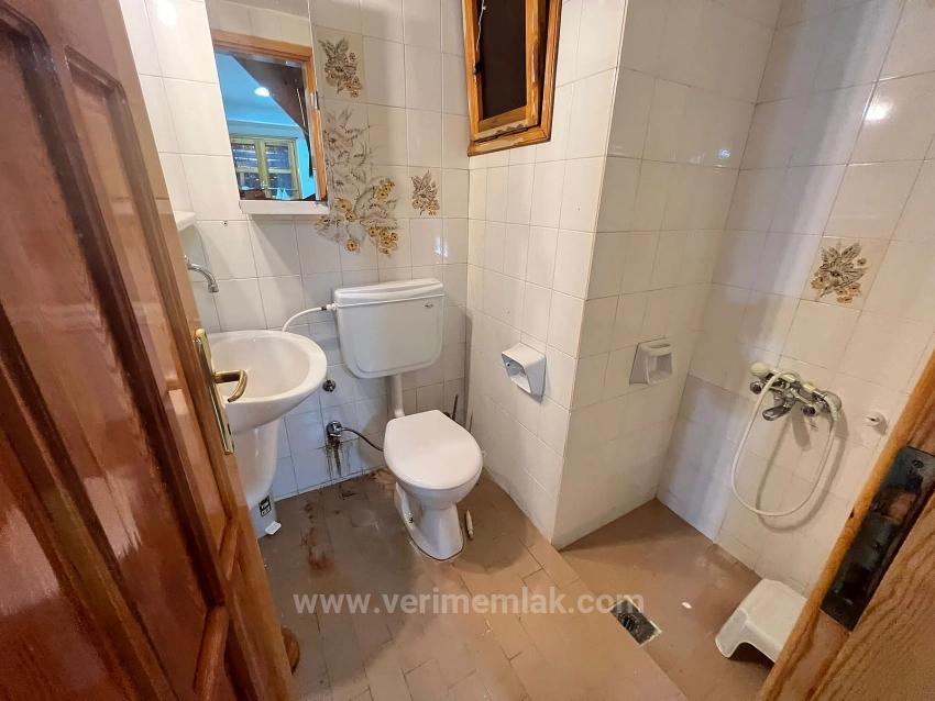 3+1 Villa Zum Verkauf In Einer Bewachten Wohnanlage Am Meer In Ürkmz