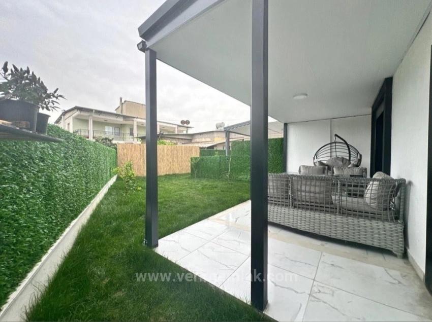 2+1 Villa Zum Verkauf In Seferihisar Payamlı, In Meeresnähe, Mit Großem Garten