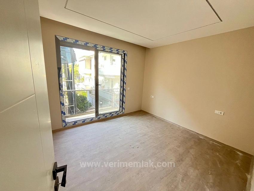 Özdere Çukuralaltı Zentrale Lage 3+1 Sommerhaus Zum Verkauf Mit Parkplatz