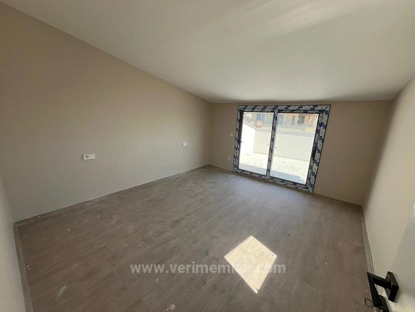 Özdere Çukuralaltı Zentrale Lage 3+1 Sommerhaus Zum Verkauf Mit Parkplatz